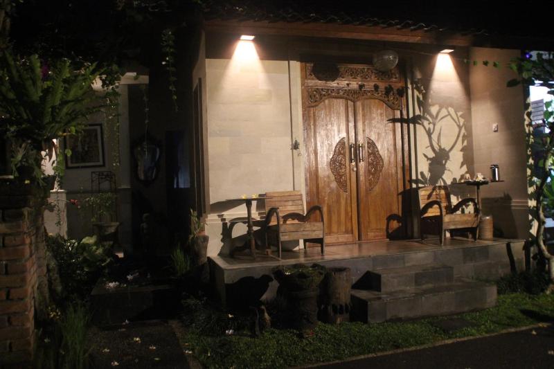 Ubud Rooms B&B - image 16
