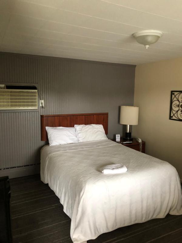 King Room image 2