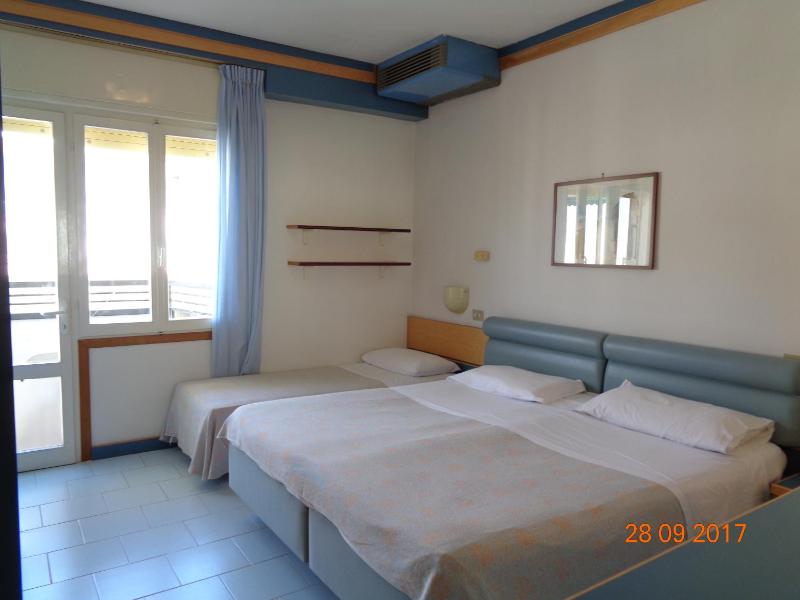 Triple Room image 2