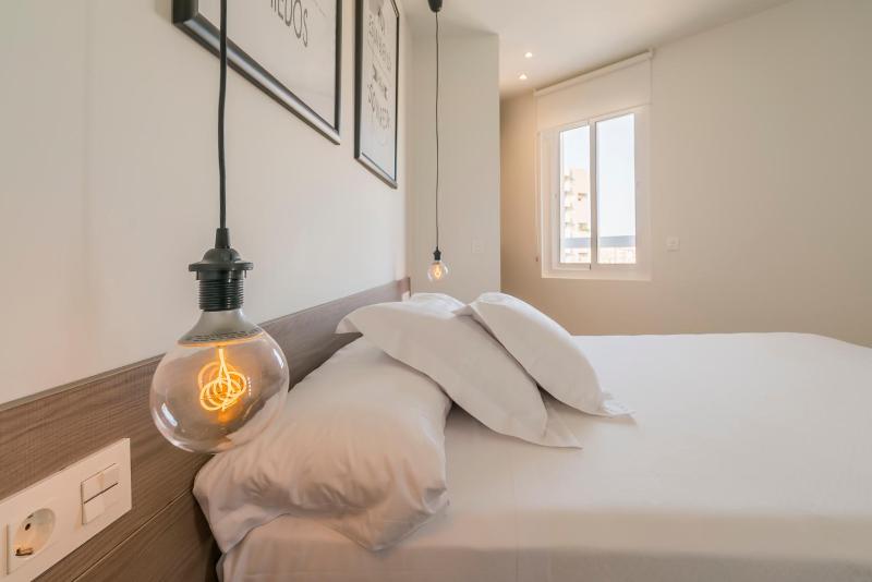 One-Bedroom Apartment image 2