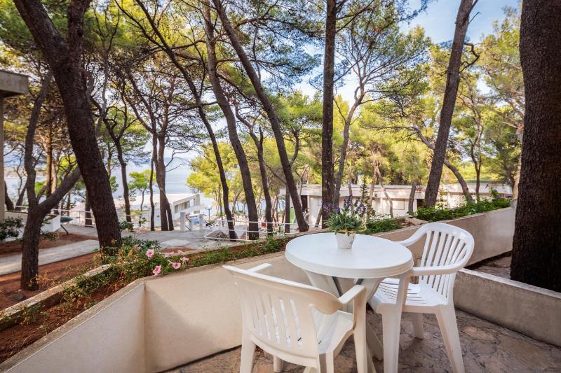 Double Room with Terrace image 3