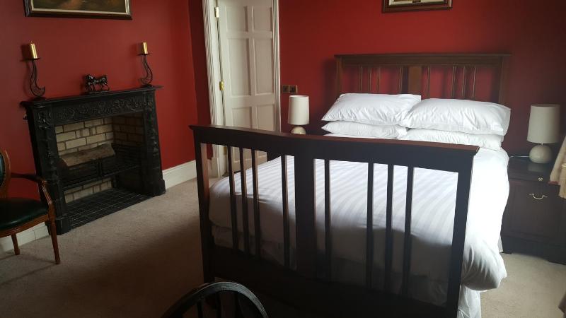 Double Room image 3