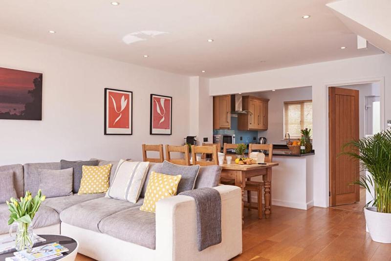 Three-Bedroom House image 4