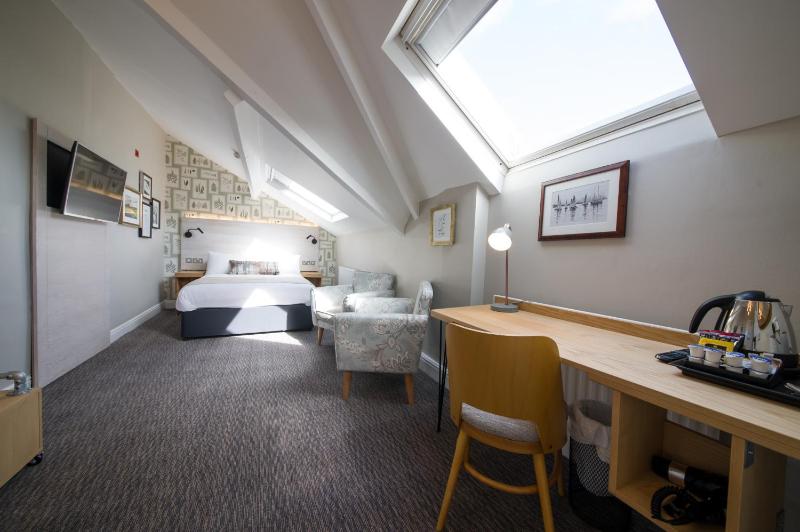 Double Room with View image 4