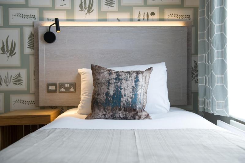 Single Room image 4