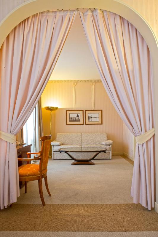Grand Hotel Astoria - image 45