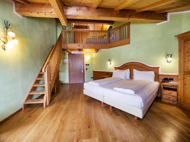 Superior Double or Twin Room image 3