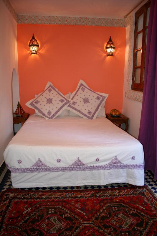 Rajaee Double Room  image 1