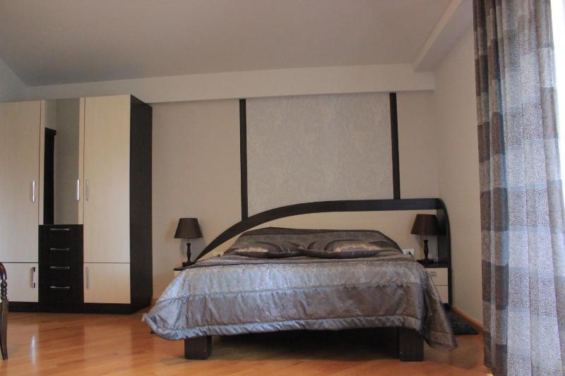 Family Room with Mountain View image 4