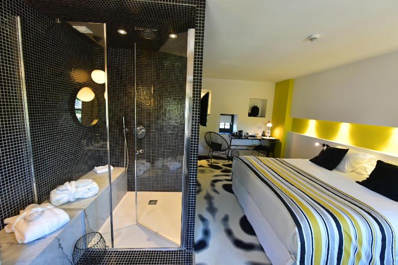 Superior Double Room image 4