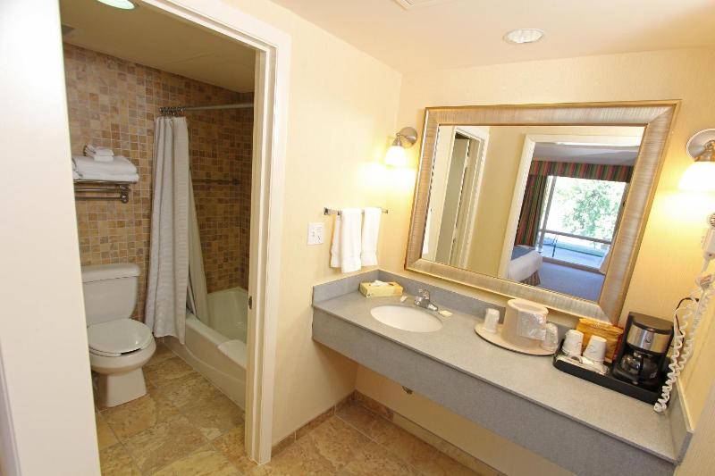King Room image 4