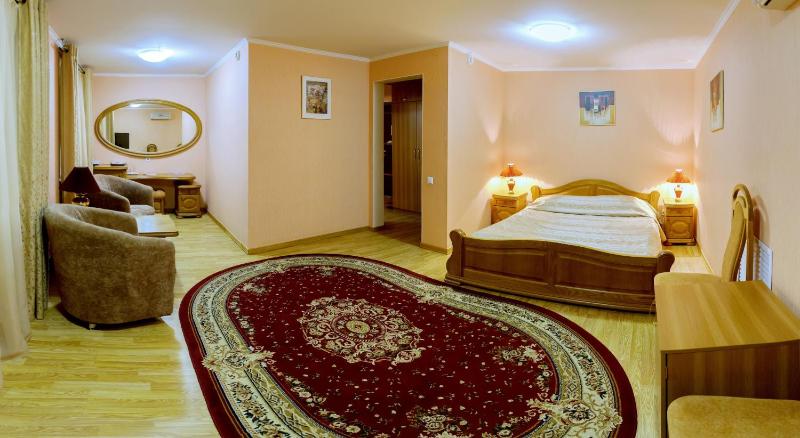 Superior Double Room image 1