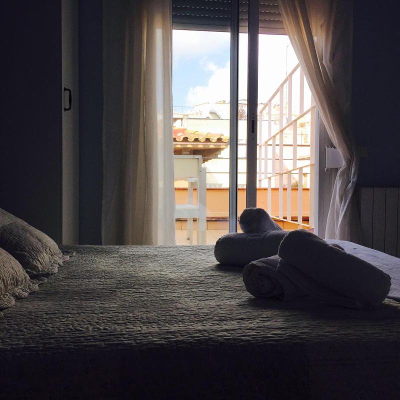 Hostal Termes - image 35