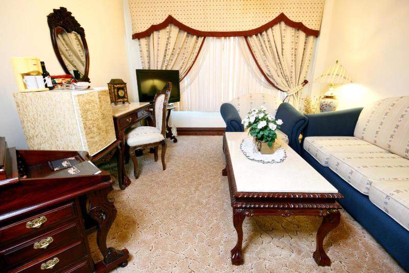 Suite with Free Parking image 3