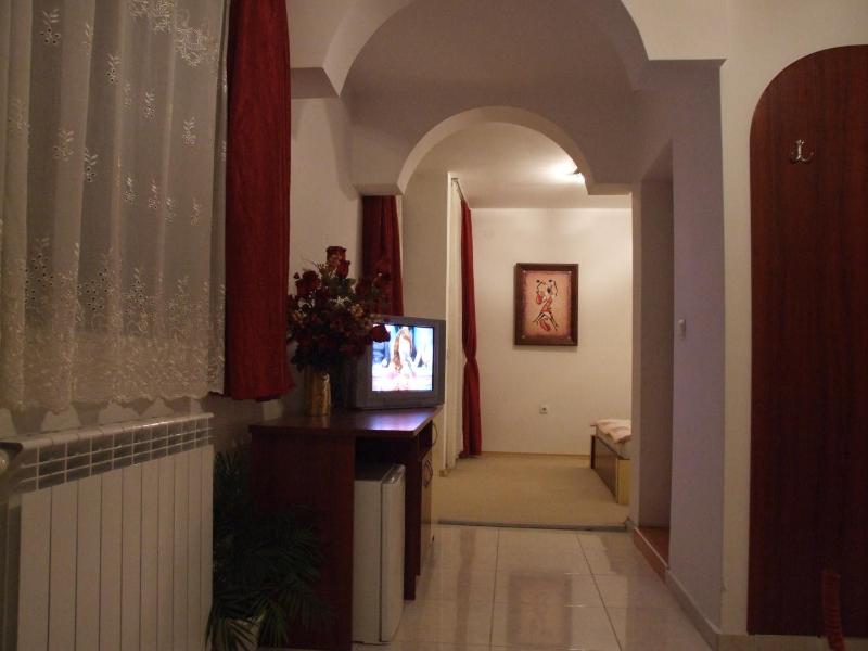 One-Bedroom Suite image 3