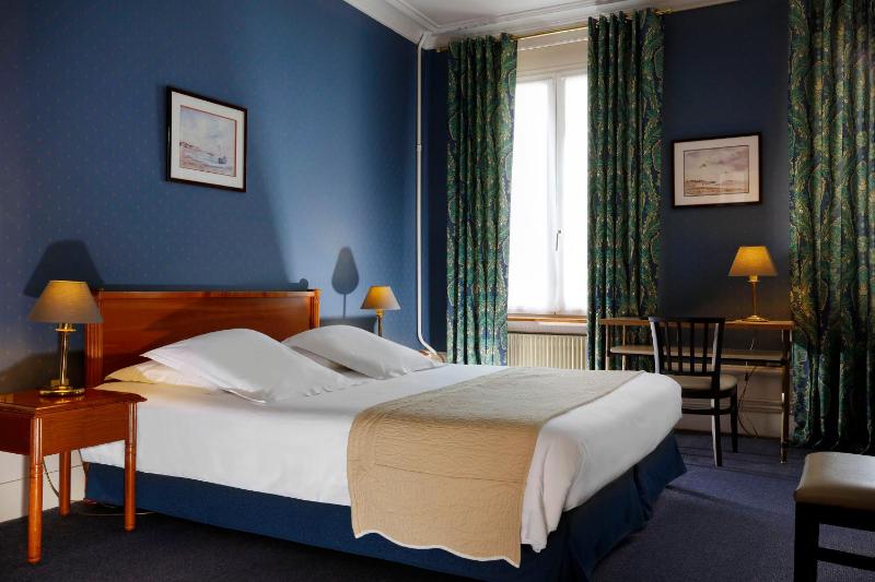 Privilege Double or Twin Room image 3