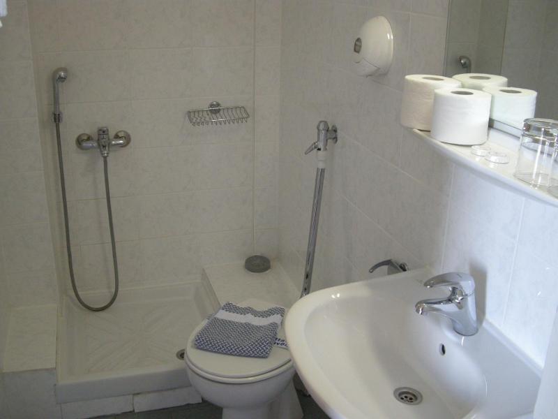 Triple Room image 2