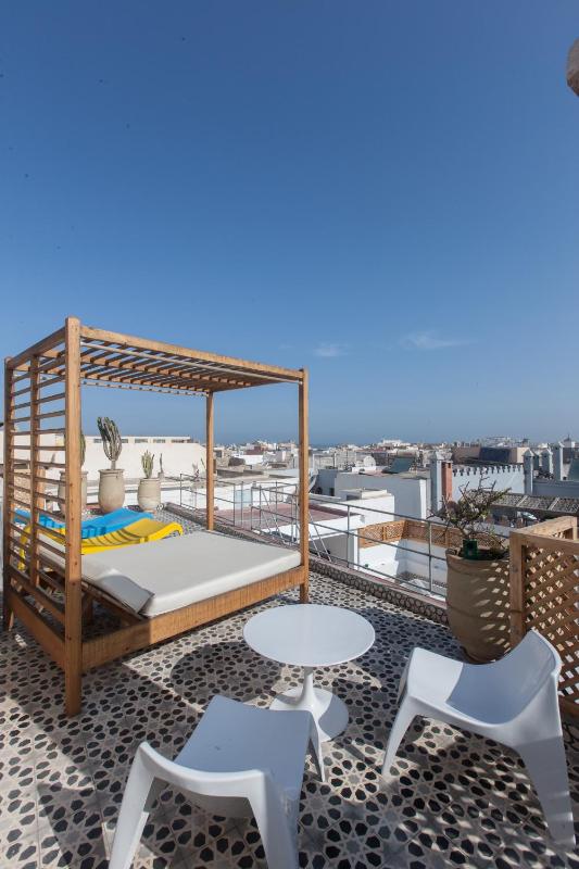 Riad Emotion - image 15