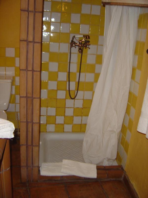 Two-Bedroom House image 4