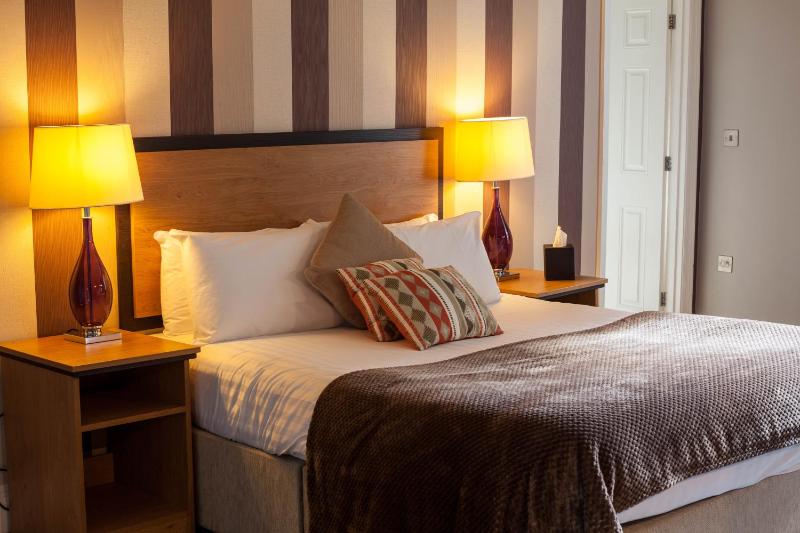 Double Room with Garden View image 2