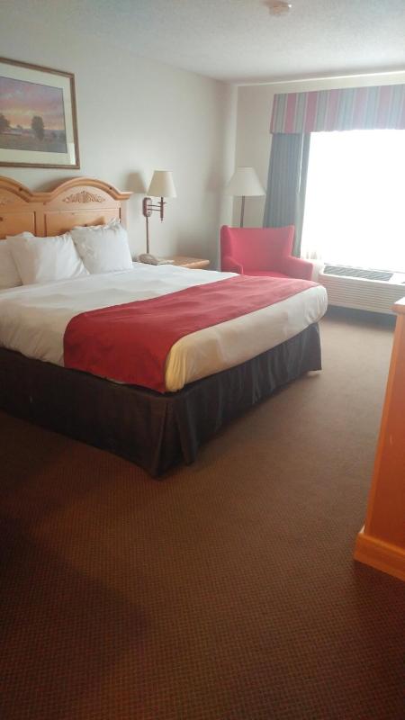 King Room - Non-Smoking image 3