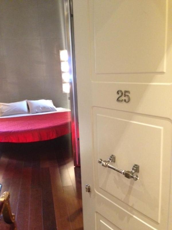 Suite with Hot Tub image 3