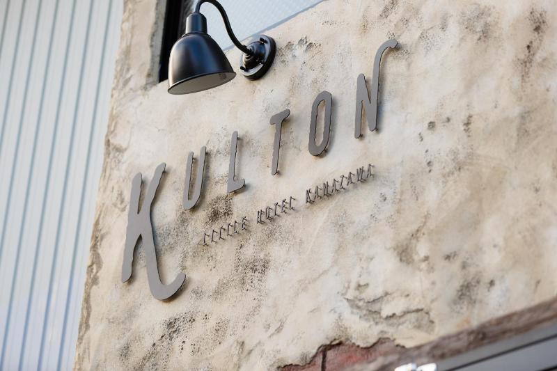Kulton Apartment - image 6