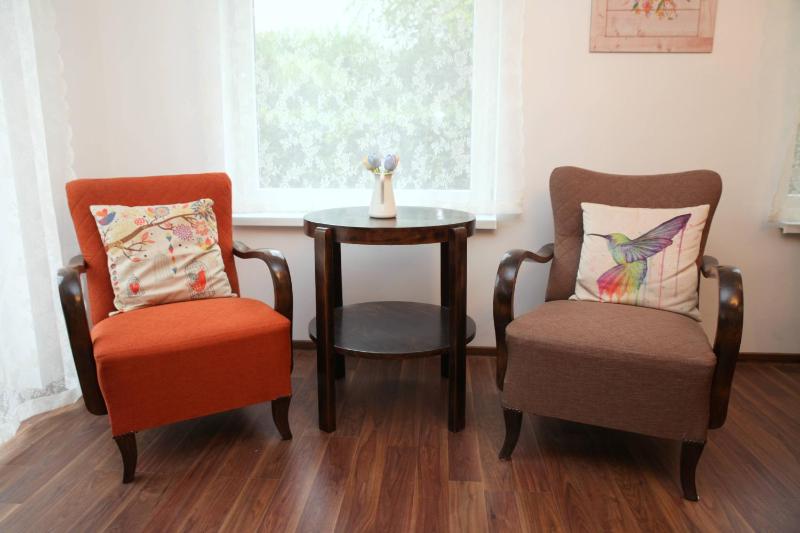 Two-Bedroom Townhouse image 4