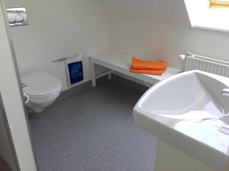 Double or Twin Room image 3