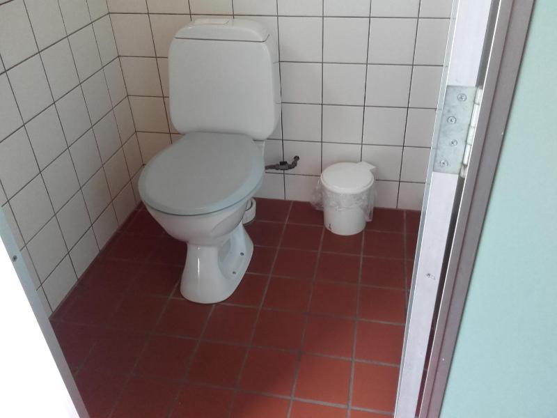 Cottage with Shared Bathroom image 2