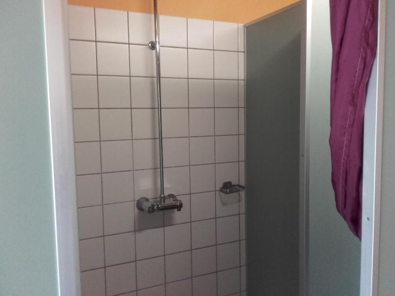 Cottage with Shared Bathroom image 4