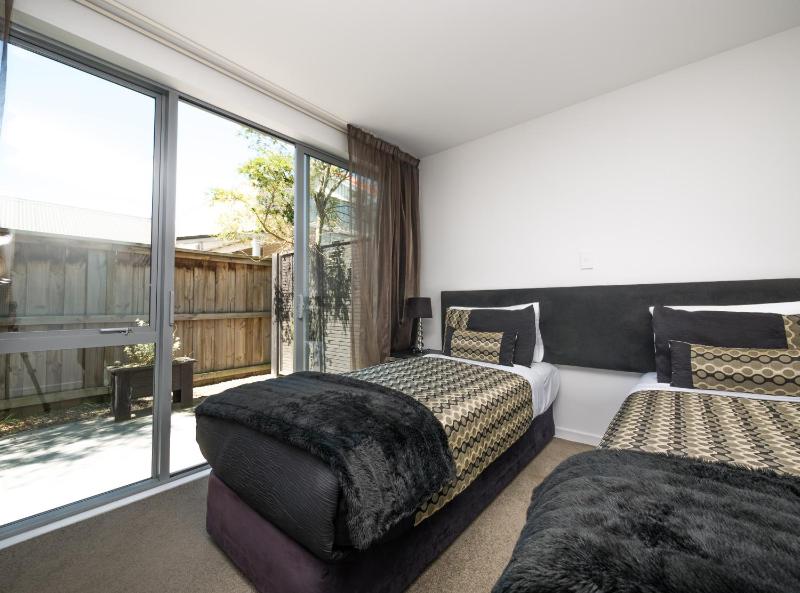 Bellano Motel Suites - image 7