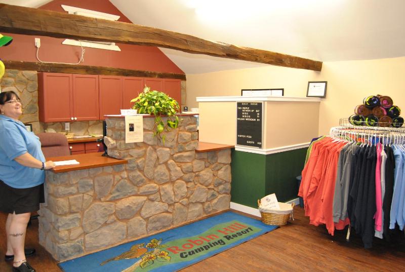 One-Bedroom Cottage image 2