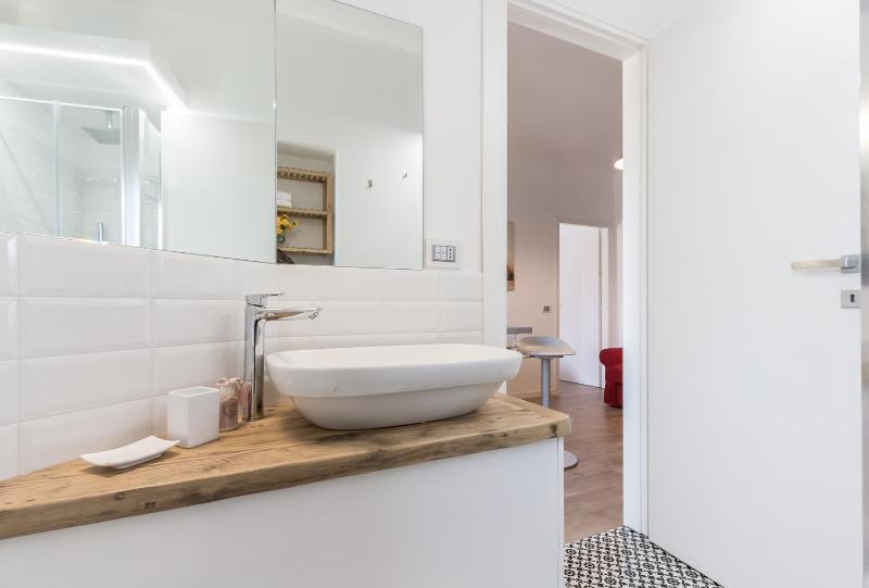 Apartment image 3