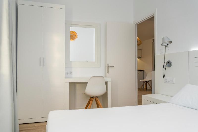 Apartaments Cales de Ponent - image 40