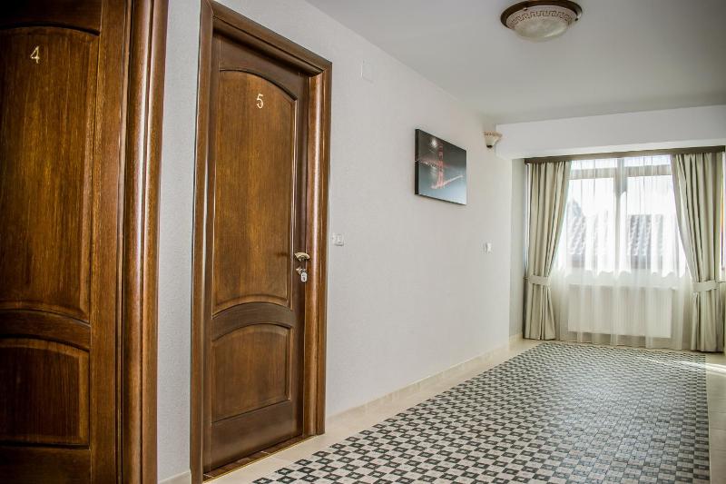 Double Room image 2