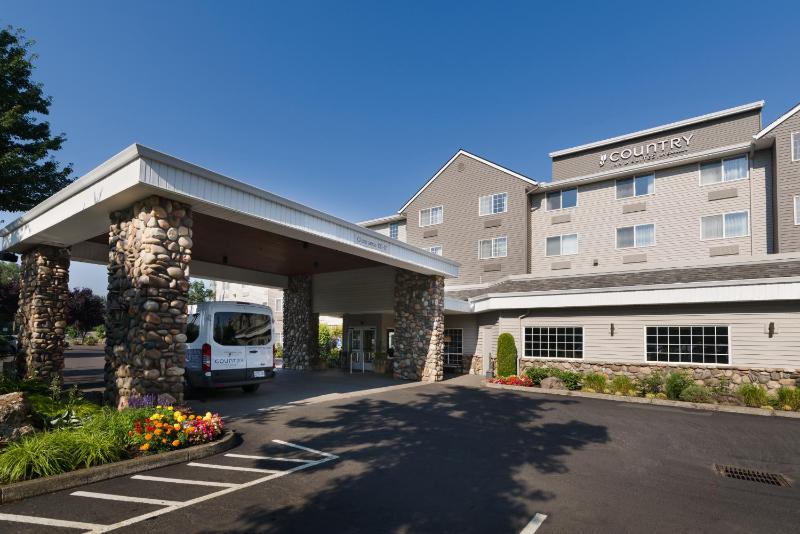 Country Inn & Suites by Radisson Portland International Airport OR - image 36