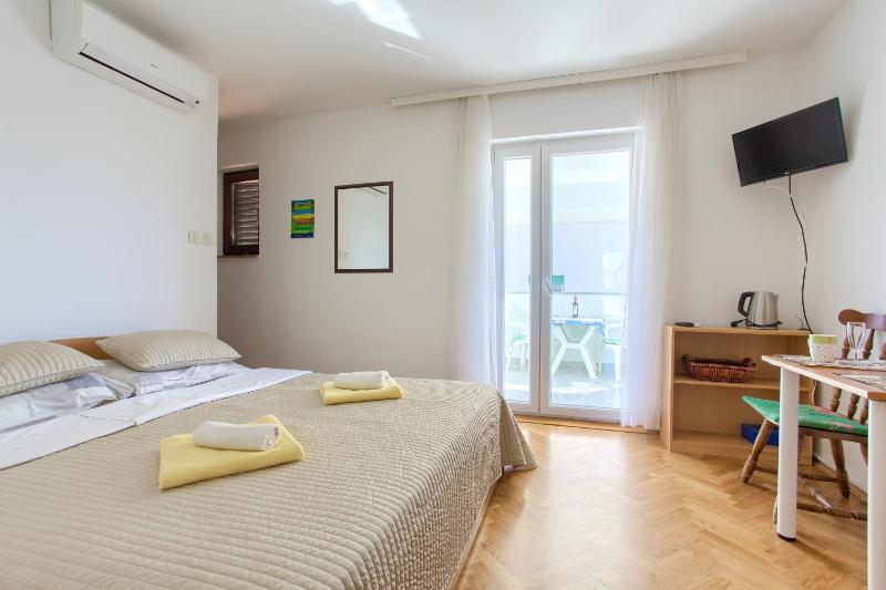 Apartments Vlatko - image 9