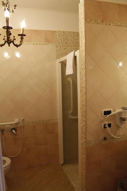 Quadruple Room with Private Bathroom image 4
