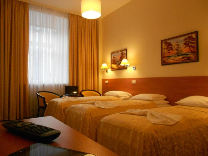 Triple Room image 4