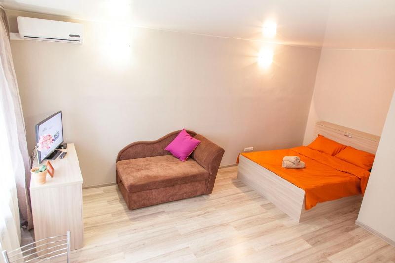 Studio Apartment image 3