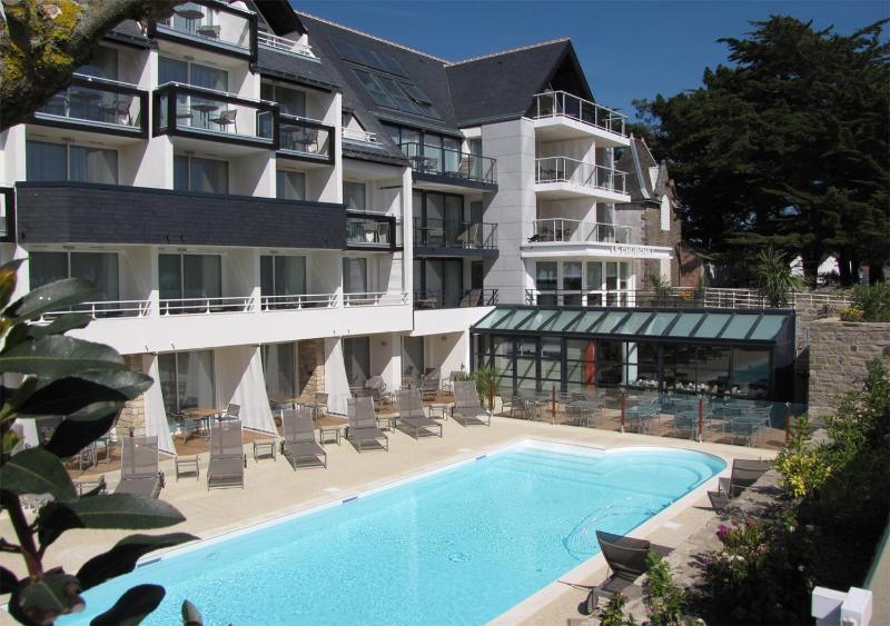 Le Churchill Hôtel & Spa - image 2
