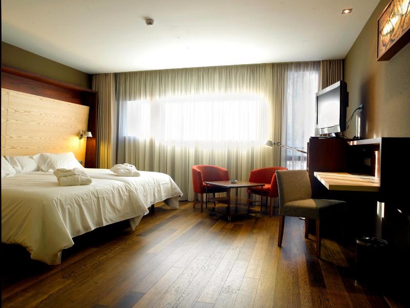 Superior Double Room image 4