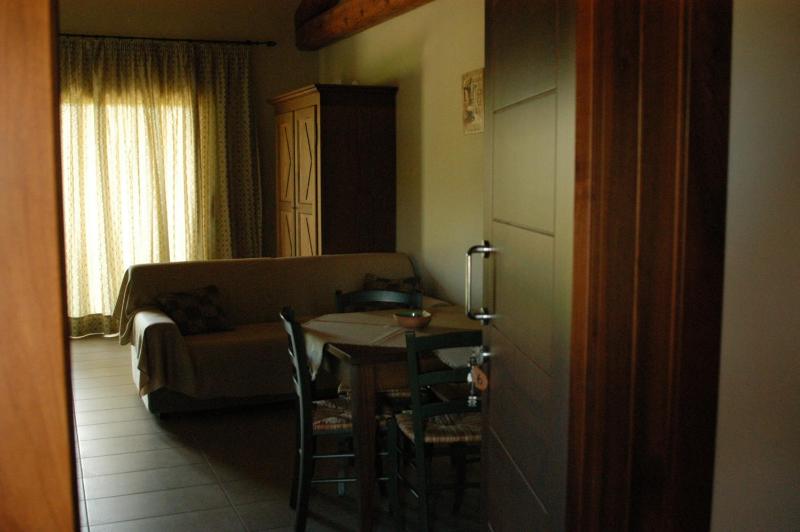Studio with Balcony (2 Adults) image 1