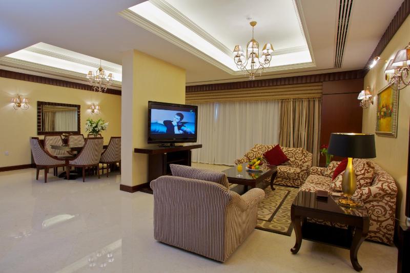 Royal Suite image 2