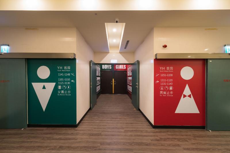 Skyone Hotel - image 8
