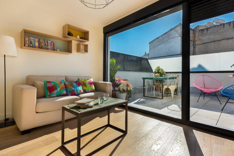 Two Bedroom Duplex Apartment with Terrace image 4