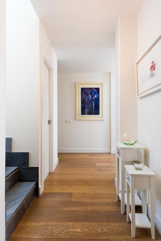 Two Bedroom Duplex Apartment with Terrace image 3