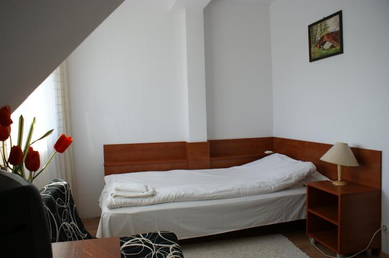 Small Single Room image 1