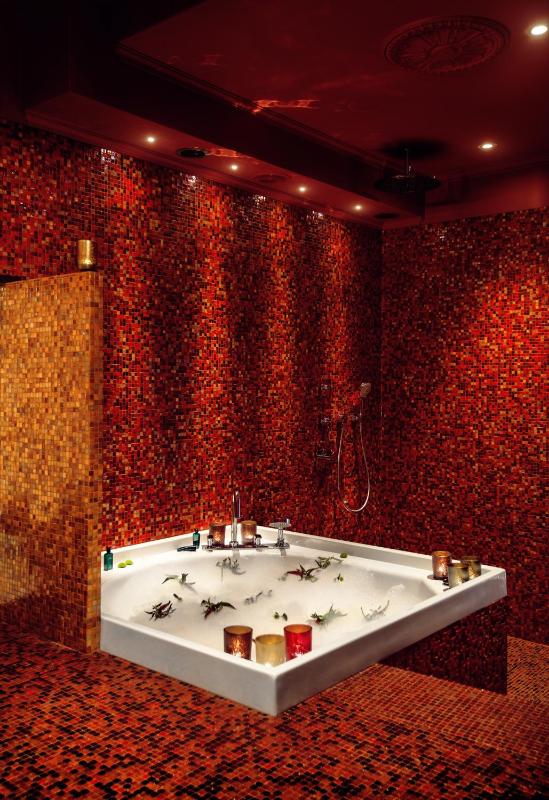 Large Exclusive Double Room image 2